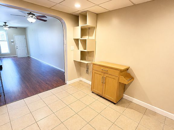 5th image of 1516 Clarkson St