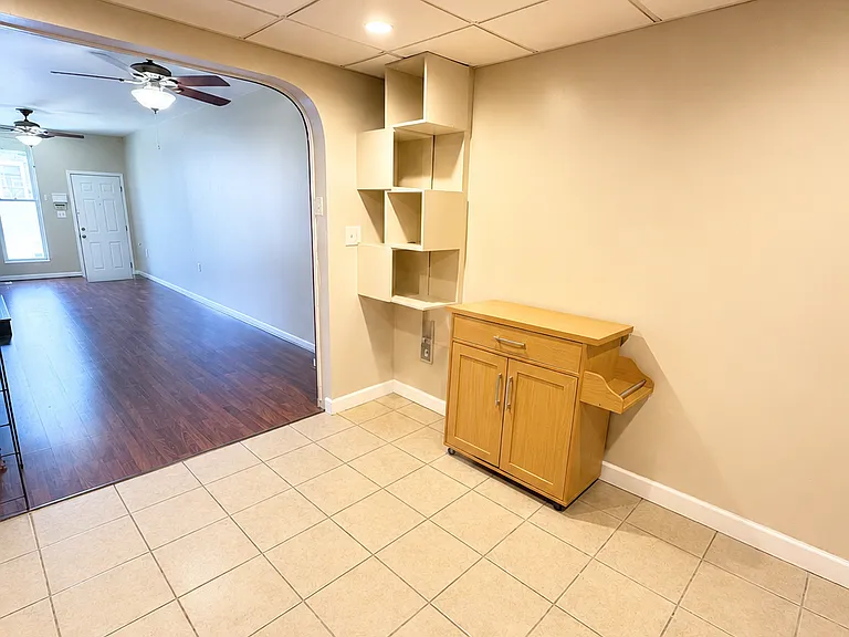 1516 Clarkson St — Photo 5