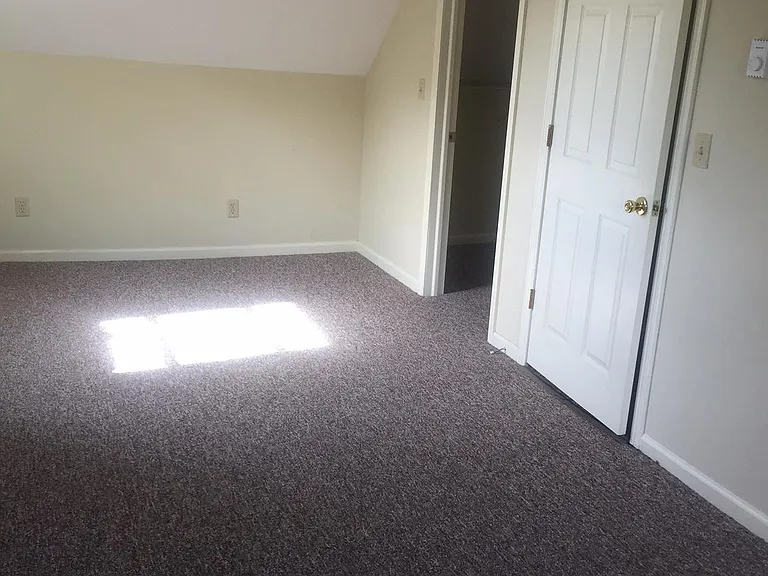 1432 Elmwood Ave #UP — Photo 16