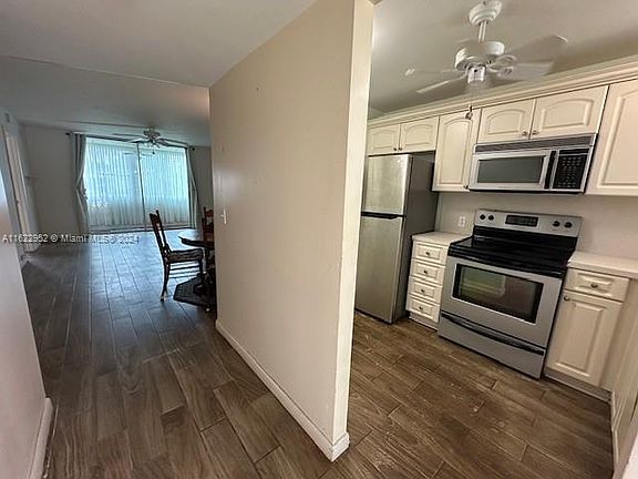 4th image of 9660 Sunrise Lakes Blvd APT 103