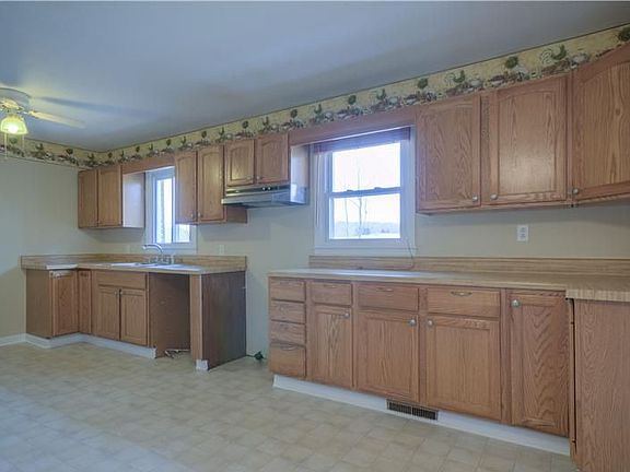 5th image of 4704 Caddell Ln
