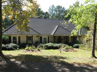 1860 Mack Dobbs Rd NW, Kennesaw, GA 30152