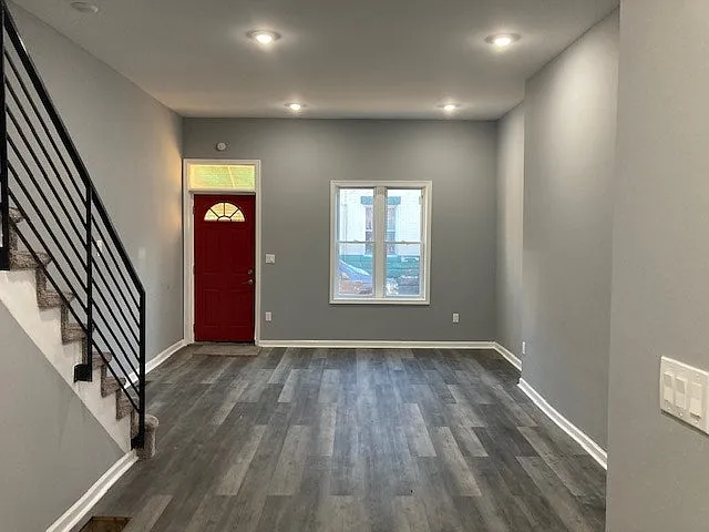 2709 West Montgomery Avenue — Photo 2