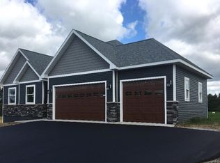5368 Ravenhurst Dr, Traverse City, MI 49685