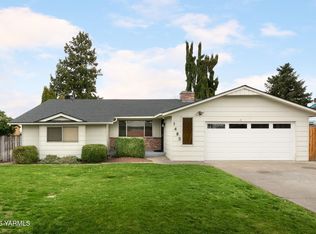 1403 S 32nd Ave, Yakima, WA 98902