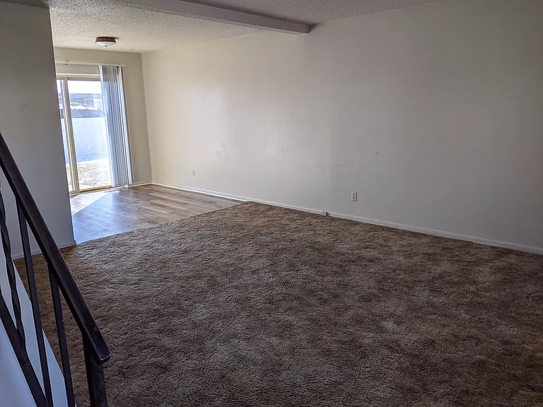 604 Roma Ct #C — Photo 2
