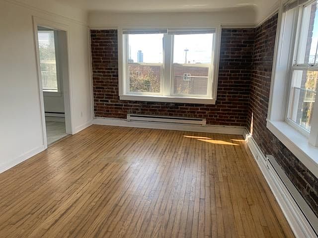 1st image of 333 Summit Ave E APT 303