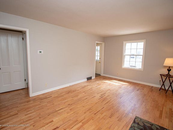 4th image of 571 Brookland Blvd