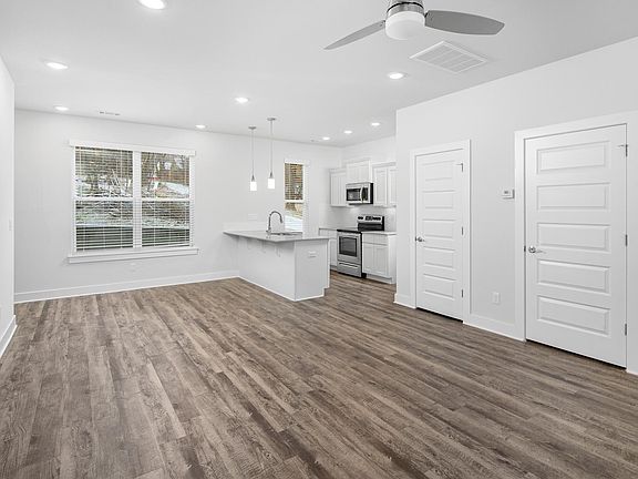 5th image of 232 S College Ave #B