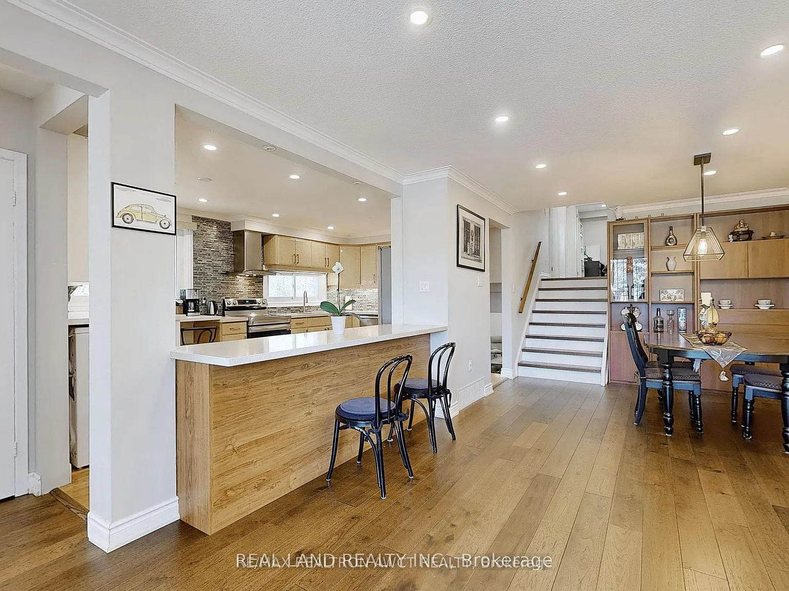 1 bed, $1,200 — Photo 1