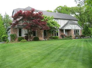 4424 Falconhurst Ct, Sylvania, OH 43560