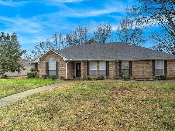 2nd image of 1 Lillis Park Cir