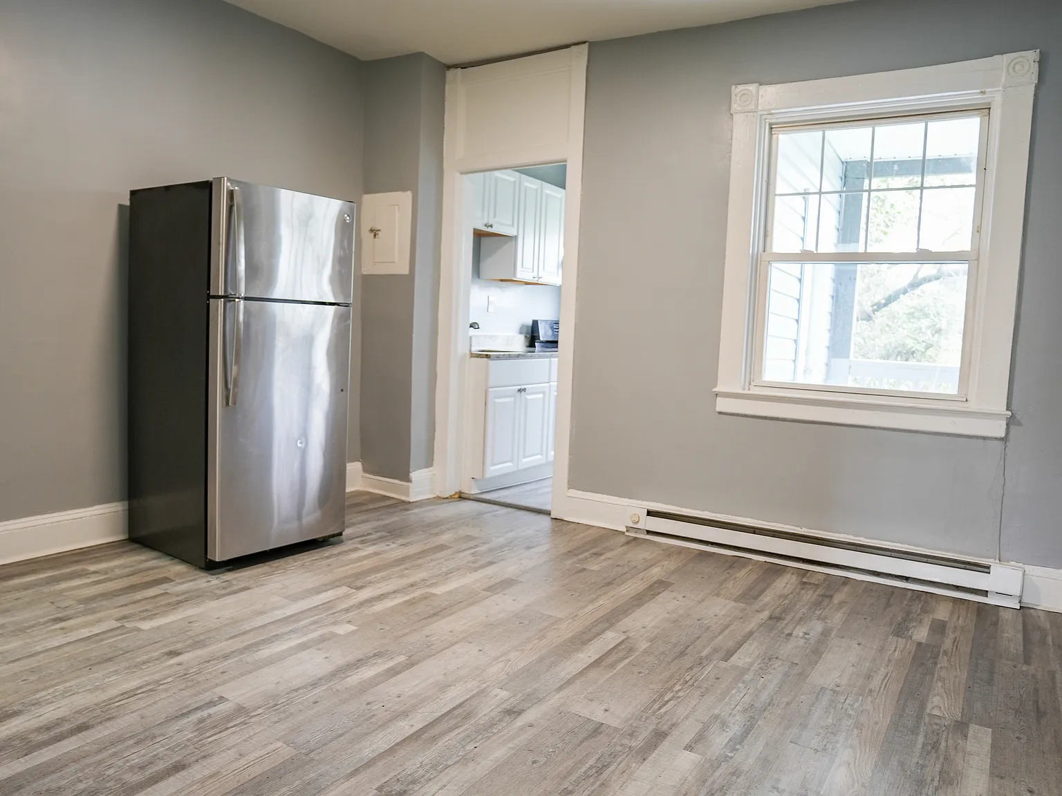2 bed, 1000 sqft, $1,500 — Photo 2