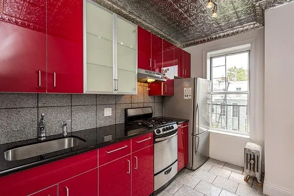 Rented by Nooklyn NYC LLC | media 19