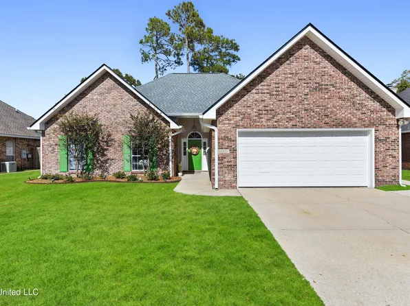 12600 Hamilton Dr, Ocean Springs, MS 39564