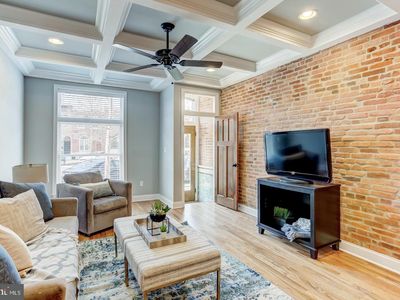 802 Grundy St, Baltimore, MD, 21224