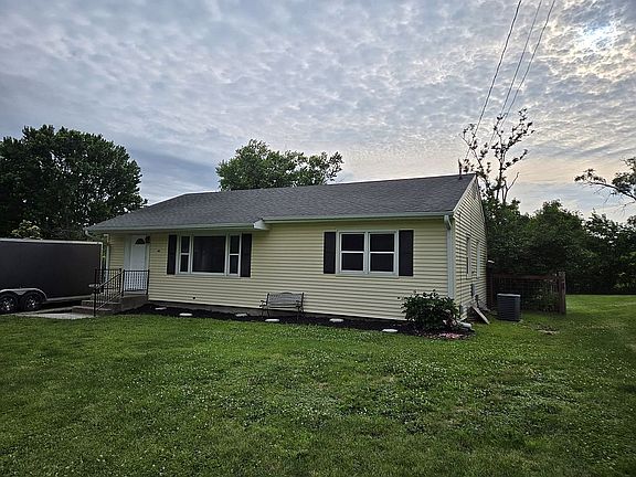 3rd image of 9020 27th St