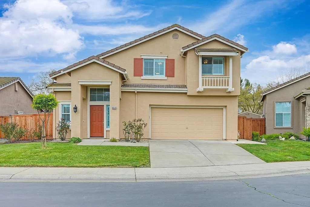 9548 Lakewind Ln photo 1