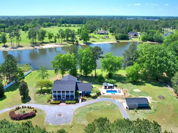 114 N Valhalla Dr, Cordele, GA 31015
