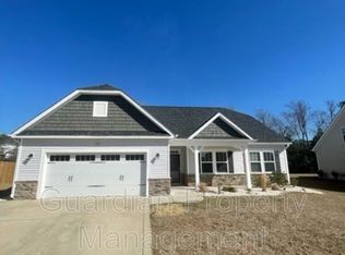 556 Stonebriar Ave, Raeford, NC 28376