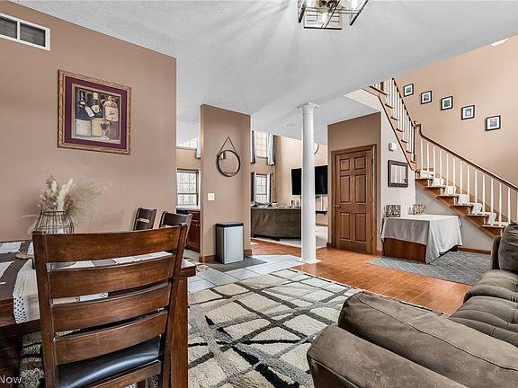 5th image of 3401 Whitetail Dr W