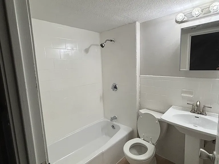 139A Commercial St #139A — Photo 8