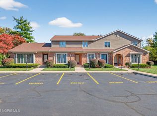 11055 Riverbend Ct E, Perrysburg, OH 43551