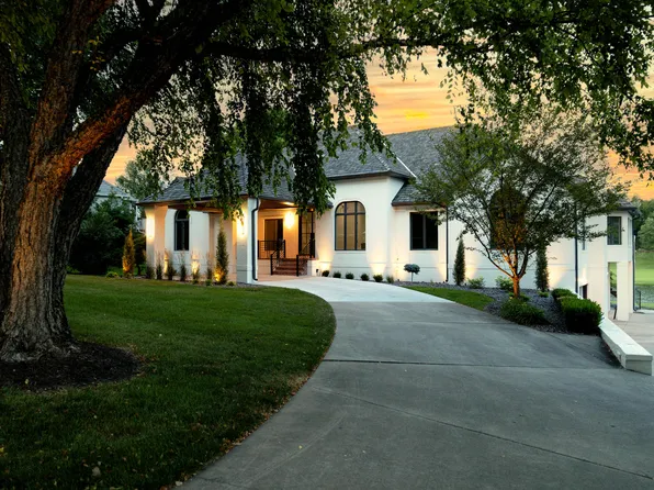 5614 S Castlebay Drive, Springfield, MO 65809