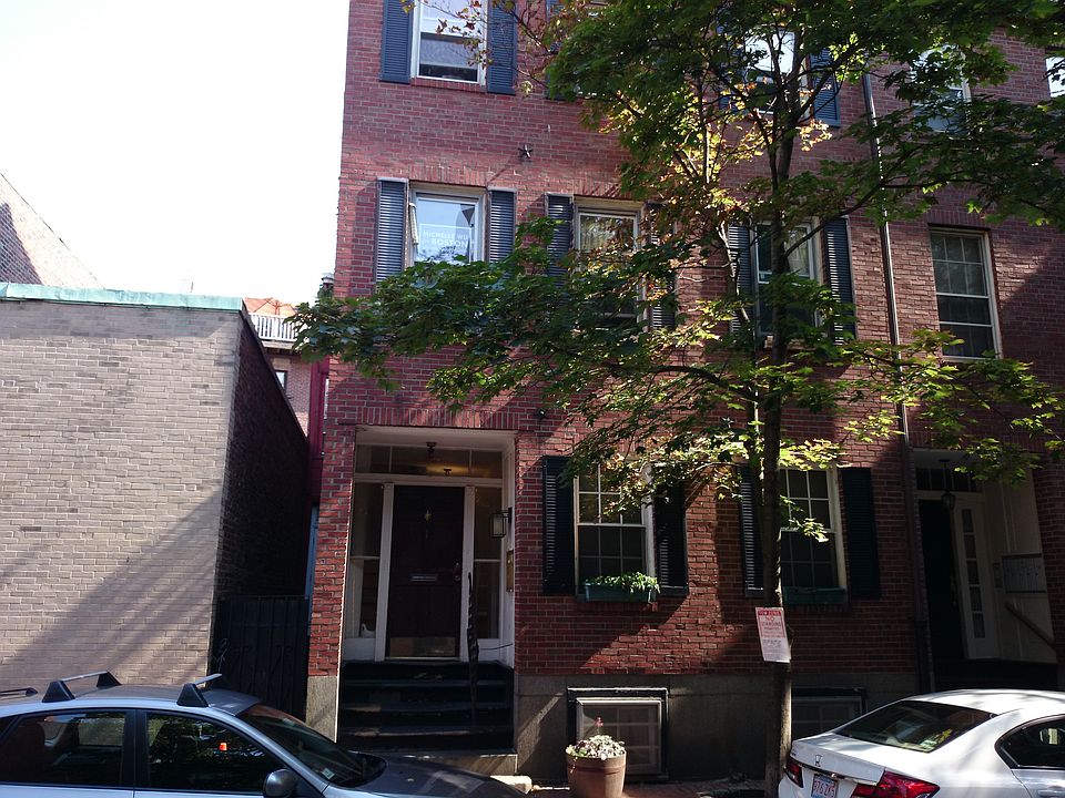 2nd image of 3 Melrose St APT 2