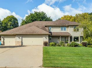 6405 Bailey Trl, Inver Grove Heights, MN 55077