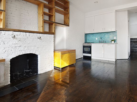 2nd image of 105 Thompson St APT 20