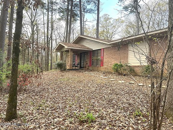3rd image of 1073 Ratliff Ferry Rd