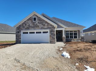 5702 N Kestrel Cir, Appleton, WI 54913