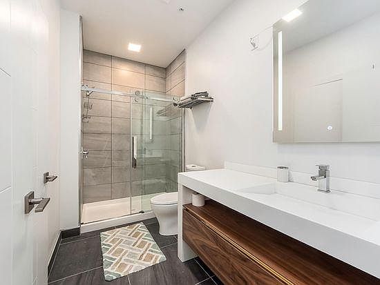 2nd image of 315 S 4th St #2F