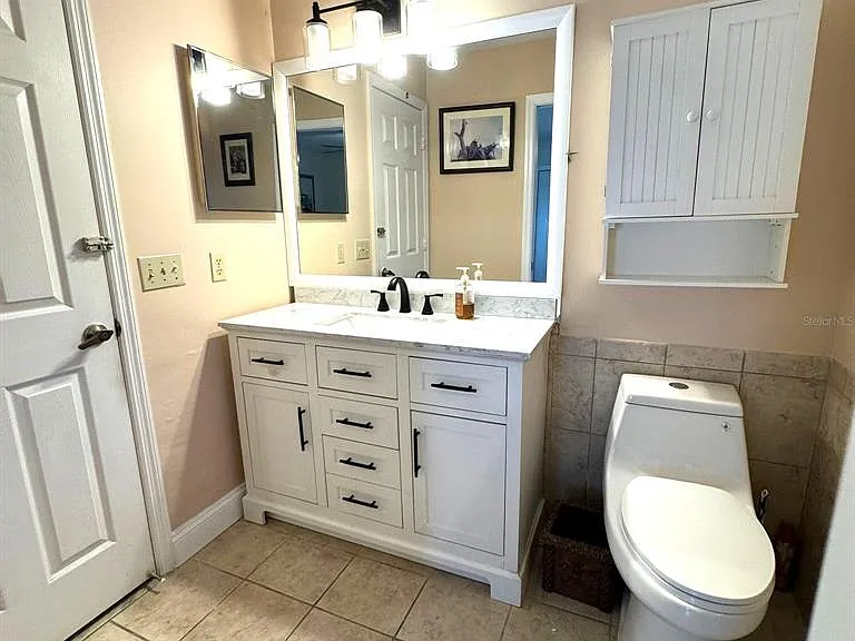 2141 SW Import Dr — Photo 13