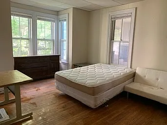 20 Clarke St — Photo 4