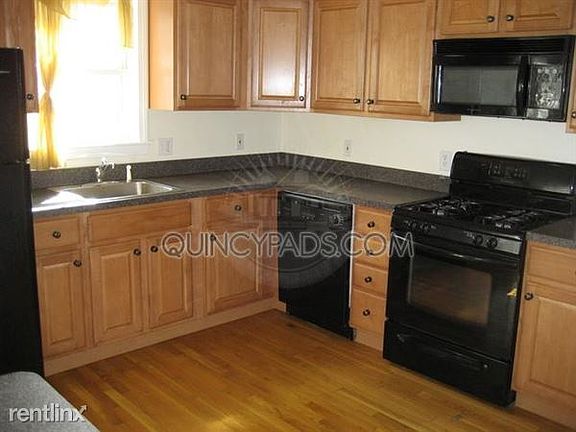 3rd image of 10 Palmer St