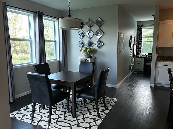 5th image of 4341 Newark Cir