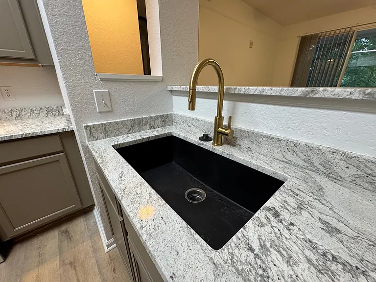 2801 Chancellorsville Dr #1012 — Photo 6