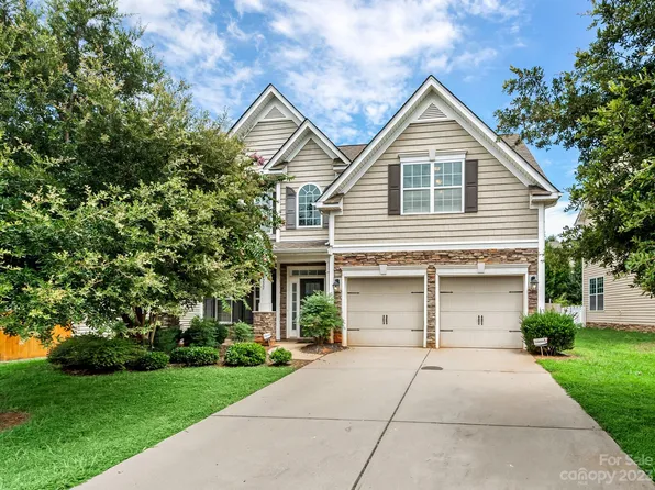 9222 Inverness Bay Rd, Charlotte, NC 28278