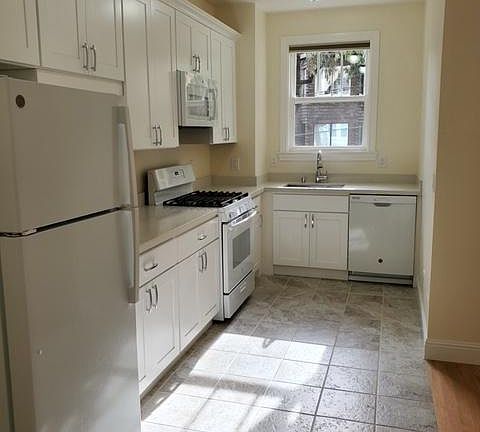 3rd image of 700 Steiner St APT 202