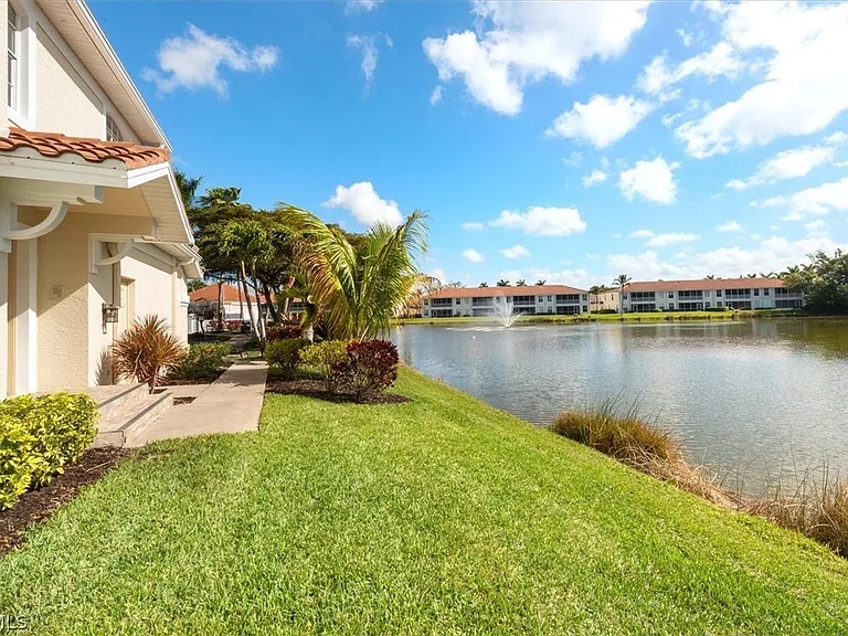 11271 Tamarind Cay Ln #1608 — Photo 4
