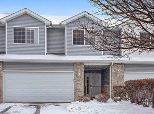 1954 Waters Edge Dr, Minooka, IL