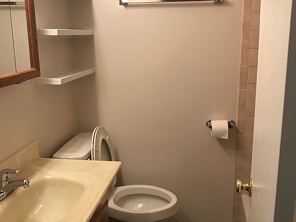 4th image of 10324 Shenandoah St