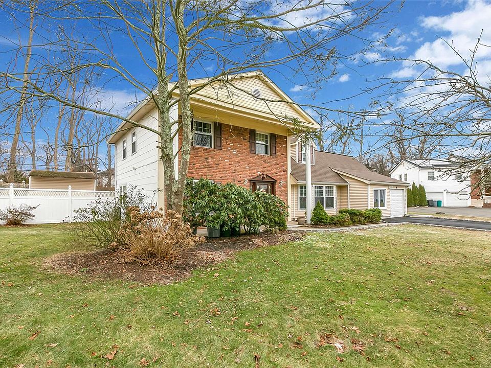 28 Dumond, Coram, NY 11727 Zillow