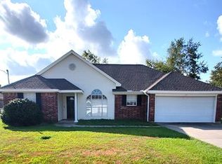 6030 Travis, Lumberton, TX 77657