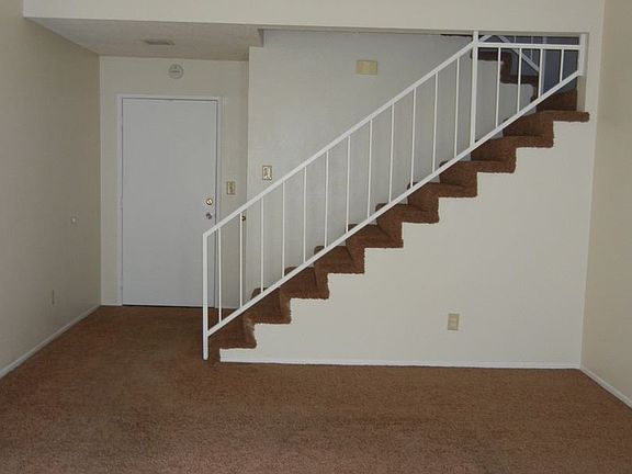 2nd image of 43930 Sammy Dr APT 4