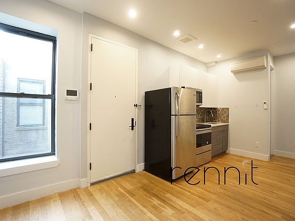 2nd image of 373 Howard Ave APT 3R