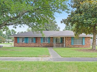 119 Gordon Crockett Dr, Lafayette, LA 70508