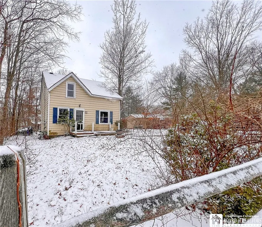 19 Magnolia Ave photo 1